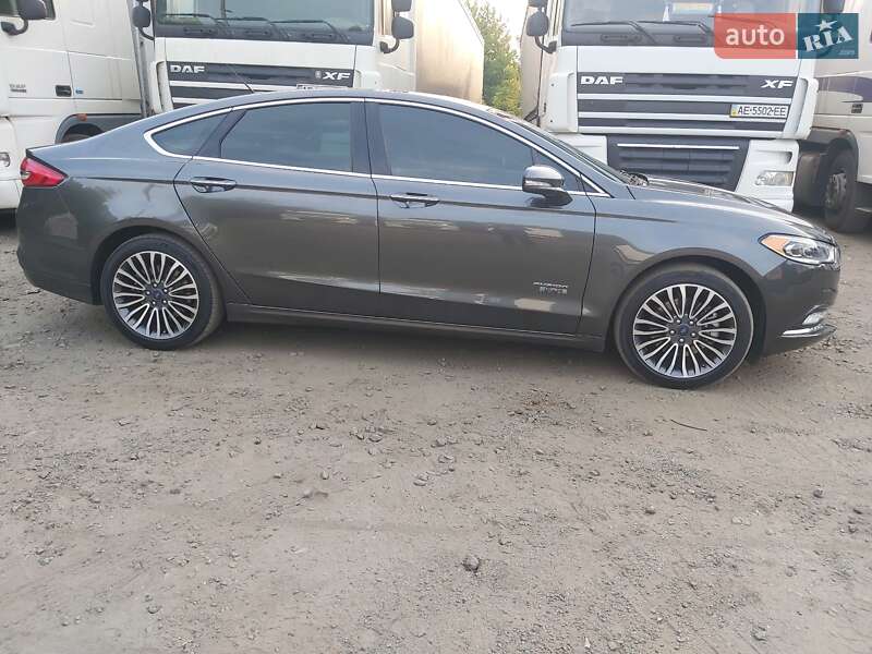 Седан Ford Fusion 2017 в Покрове