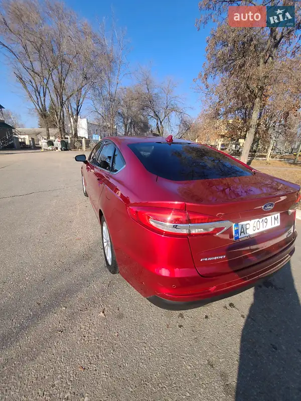 Ford Fusion 2019 VIN 3FA6P0HD1KR163777 фото оголошення 4 з 58