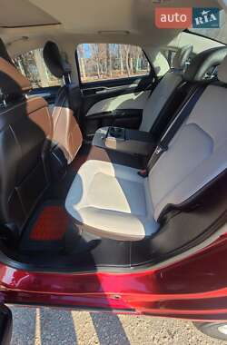 Седан Ford Fusion 2019 в 