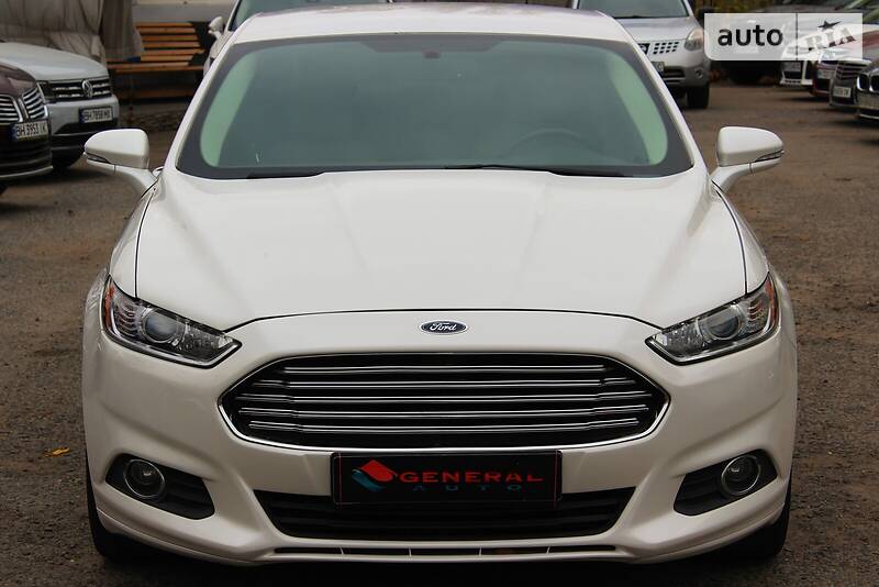 Седан Ford Fusion 2012 в Одесі