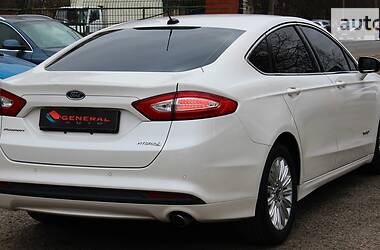 Седан Ford Fusion 2012 в 