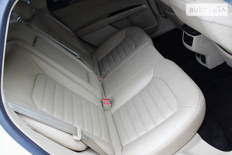 Седан Ford Fusion 2012 в Одесі