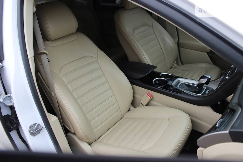 Седан Ford Fusion 2012 в Одесі