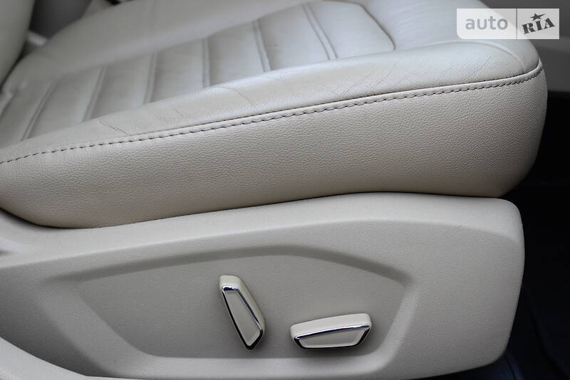 Седан Ford Fusion 2012 в Одесі