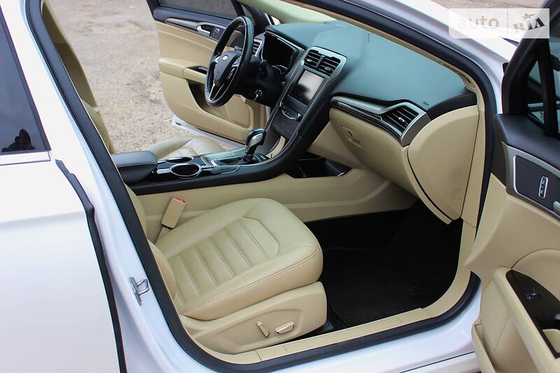 Седан Ford Fusion 2012 в Одесі