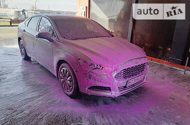 Седан Ford Fusion 2015 в Новій Каховці