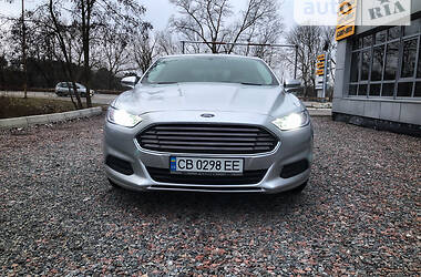 Седан Ford Fusion 2015 в Чернигове