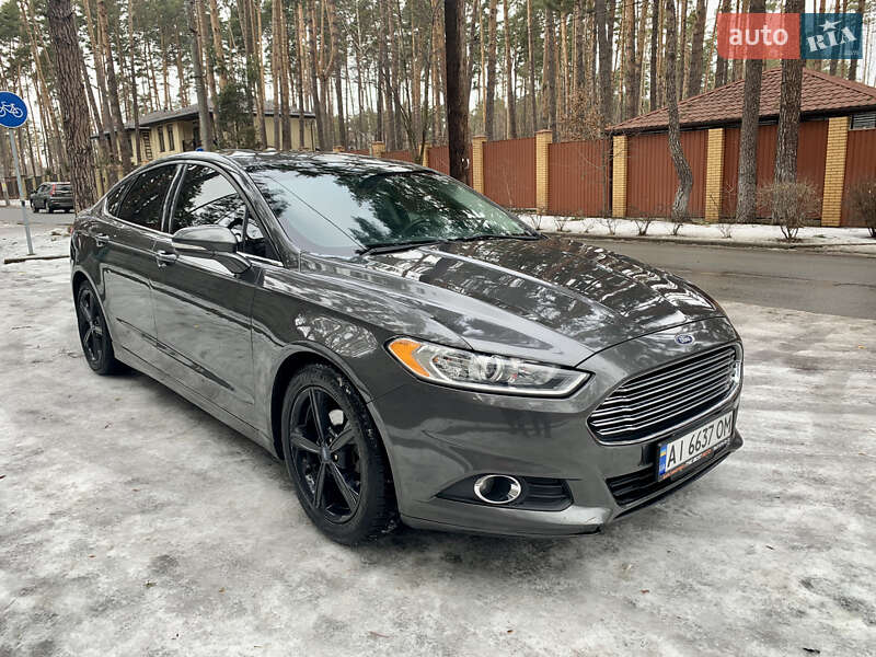 Седан Ford Fusion 2015 в Жовтих Водах