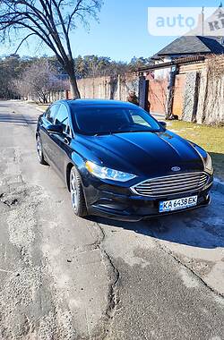 Седан Ford Fusion 2016 в Чернигове