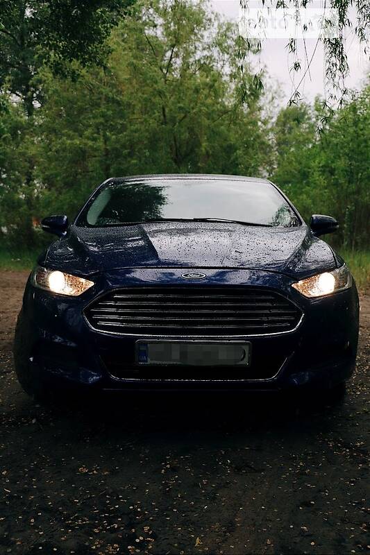 Седан Ford Fusion 2016 в Дніпрі