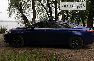 Седан Ford Fusion 2016 в Дніпрі