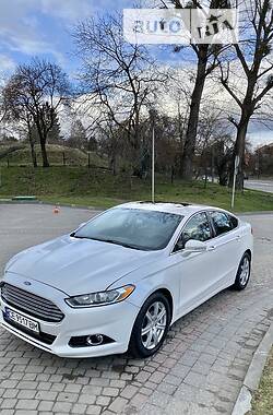 Седан Ford Fusion 2014 в Львове