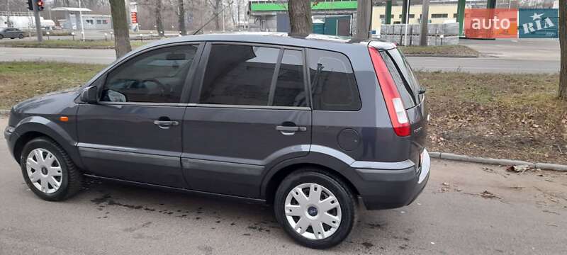 Хетчбек Ford Fusion 2008 в 
