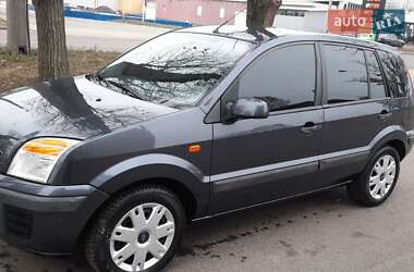 Хетчбек Ford Fusion 2008 в Валках