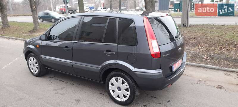 Хетчбек Ford Fusion 2008 в Валках