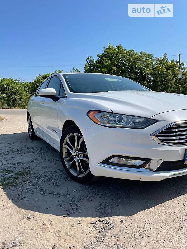 Седан Ford Fusion 2017 в Каменке-Бугской