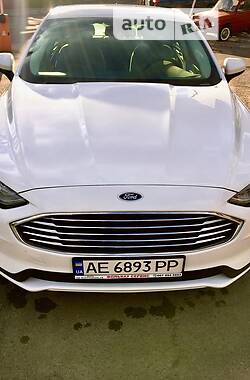 Седан Ford Fusion 2019 в Дніпрі