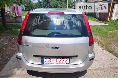 Хэтчбек Ford Fusion 2003 в 