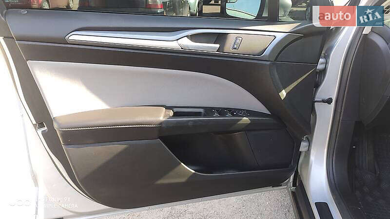 Седан Ford Fusion 2016 в Полтаві