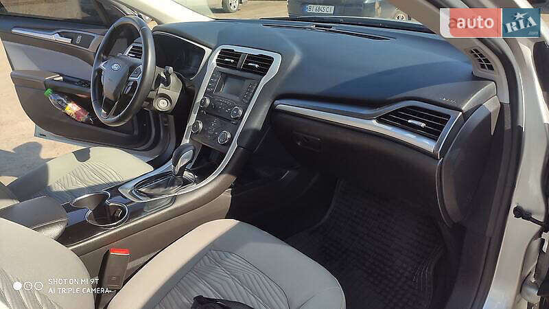 Седан Ford Fusion 2016 в Полтаві