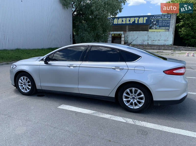 Седан Ford Fusion 2016 в Полтаві