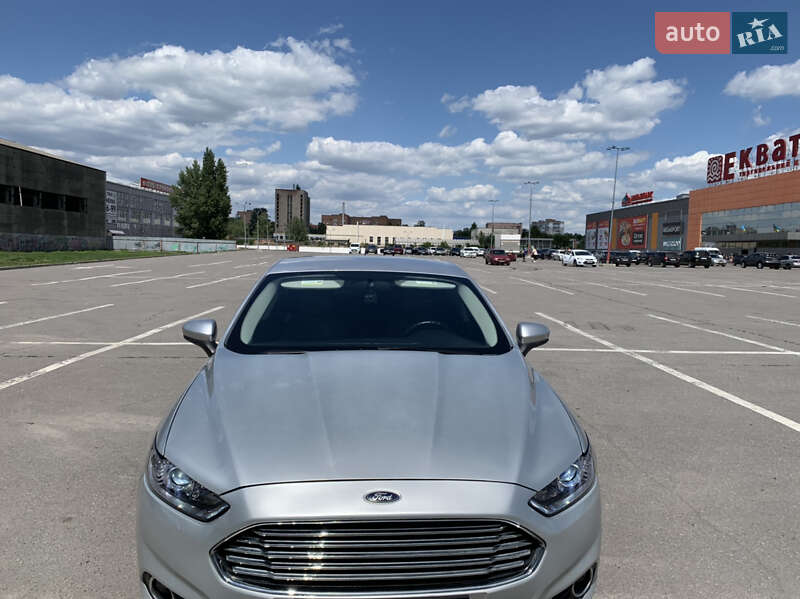 Седан Ford Fusion 2016 в Полтаві