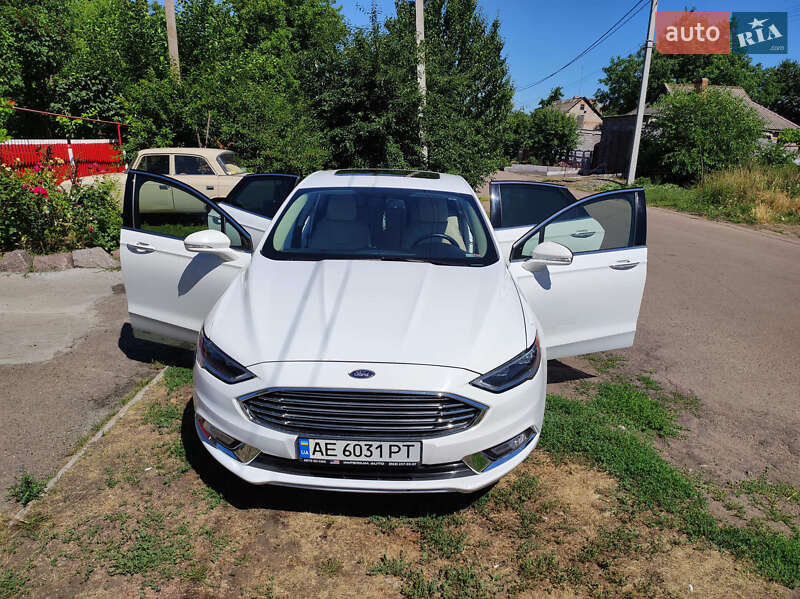 Седан Ford Fusion 2017 в Апостолово
