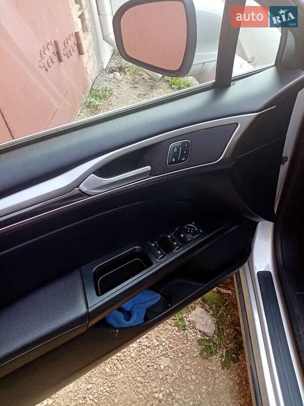 Седан Ford Fusion 2017 в Тернополе