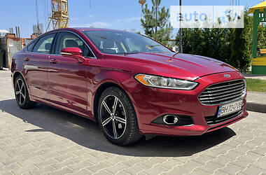 Седан Ford Fusion 2013 в 