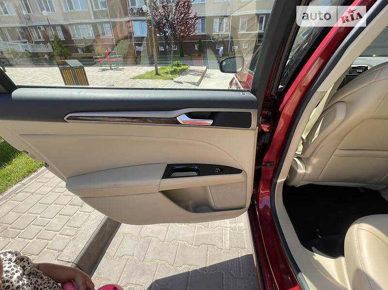 Седан Ford Fusion 2013 в Южном фото 26 Седан Ford Fusion 2013 в Южном