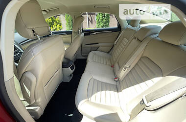 Седан Ford Fusion 2013 в 