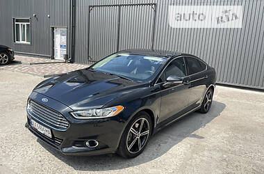 Седан Ford Fusion 2014 в 