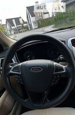 Седан Ford Fusion 2014 в Киеве