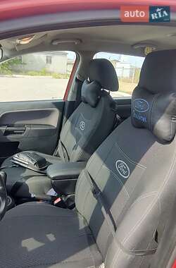 Хэтчбек Ford Fusion 2008 в 