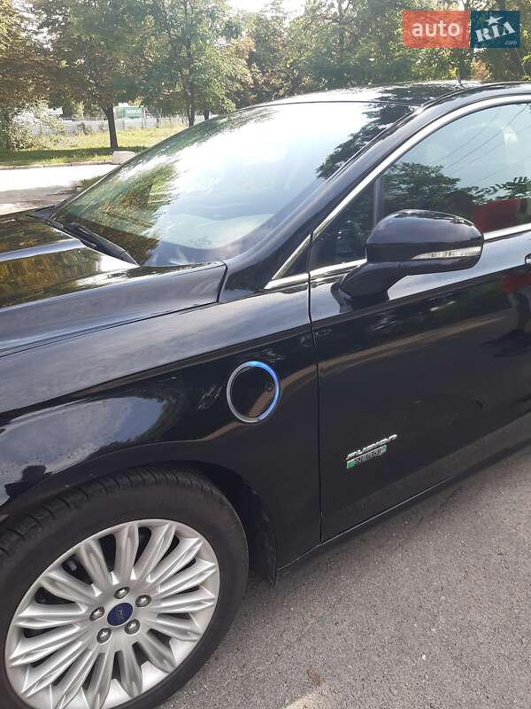 Седан Ford Fusion 2015 в Киеве фото 5 Седан Ford Fusion 2015 в Киеве