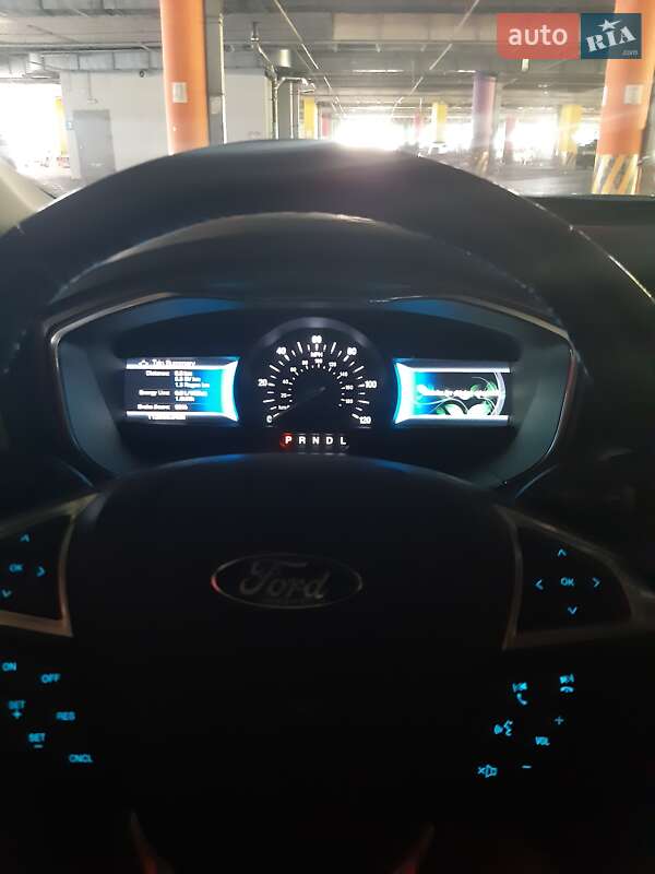 Седан Ford Fusion 2015 в Киеве
