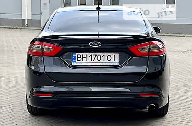 Седан Ford Fusion 2012 в Одесі