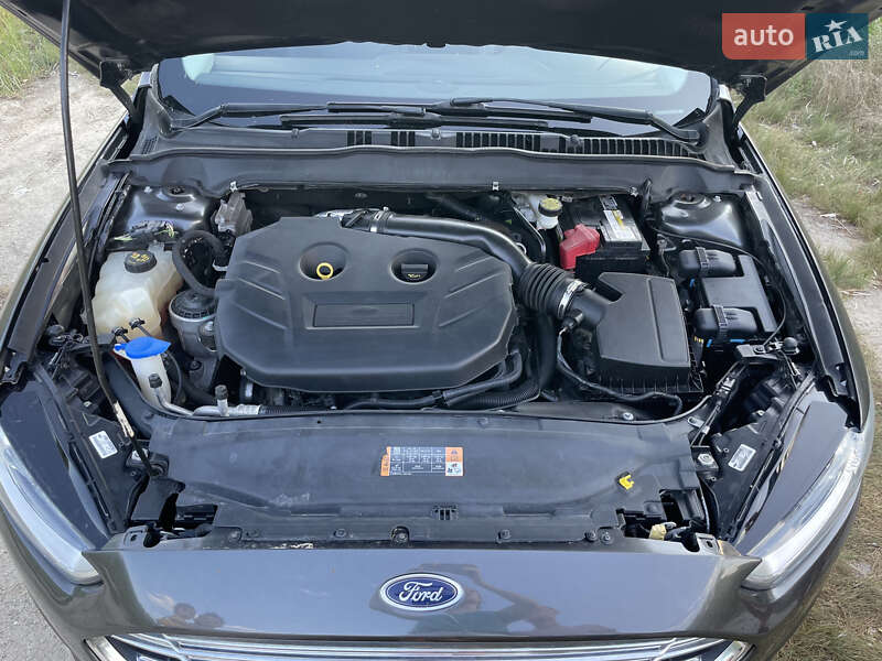 Седан Ford Fusion 2014 в Веселинове