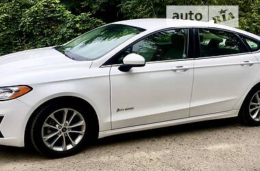 Седан Ford Fusion 2019 в Дніпрі