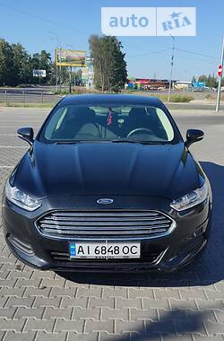 Седан Ford Fusion 2014 в Буче