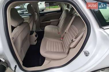 Седан Ford Fusion 2018 в Львове