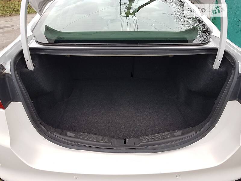 Седан Ford Fusion 2015 в Обухові