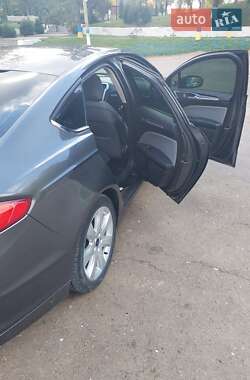 Седан Ford Fusion 2016 в Томашполе