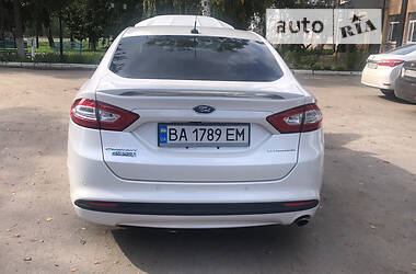 Седан Ford Fusion 2015 в Кропивницькому