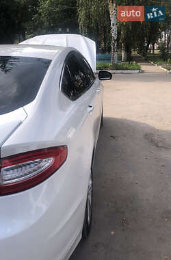 Седан Ford Fusion 2015 в Кропивницком