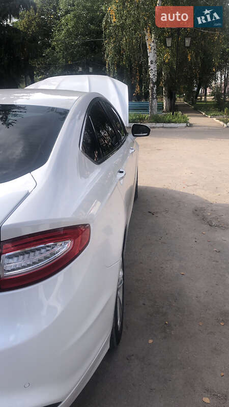 Седан Ford Fusion 2015 в Кропивницком