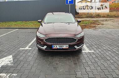 Седан Ford Fusion 2016 в Буче