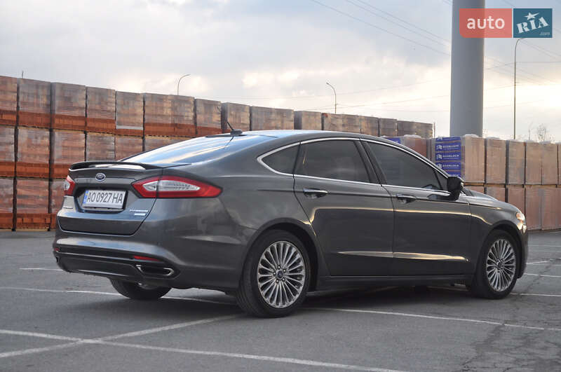 Седан Ford Fusion 2014 в Ужгороде