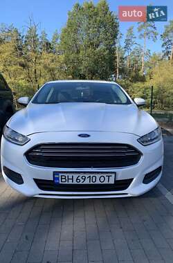 Седан Ford Fusion 2013 в Софіївській Борщагівці