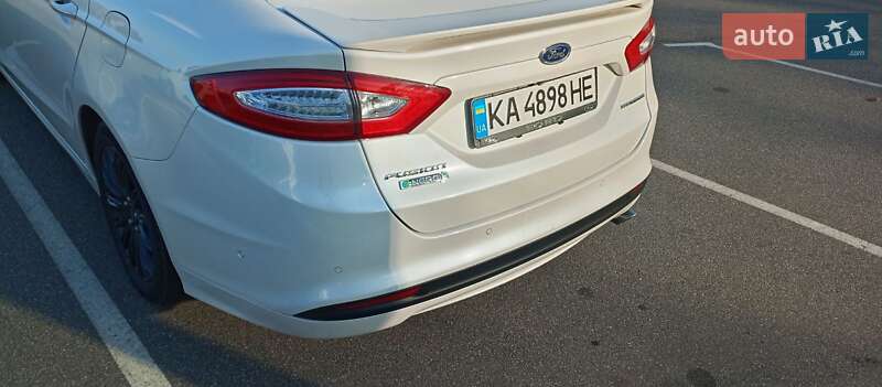 Седан Ford Fusion 2013 в Киеве